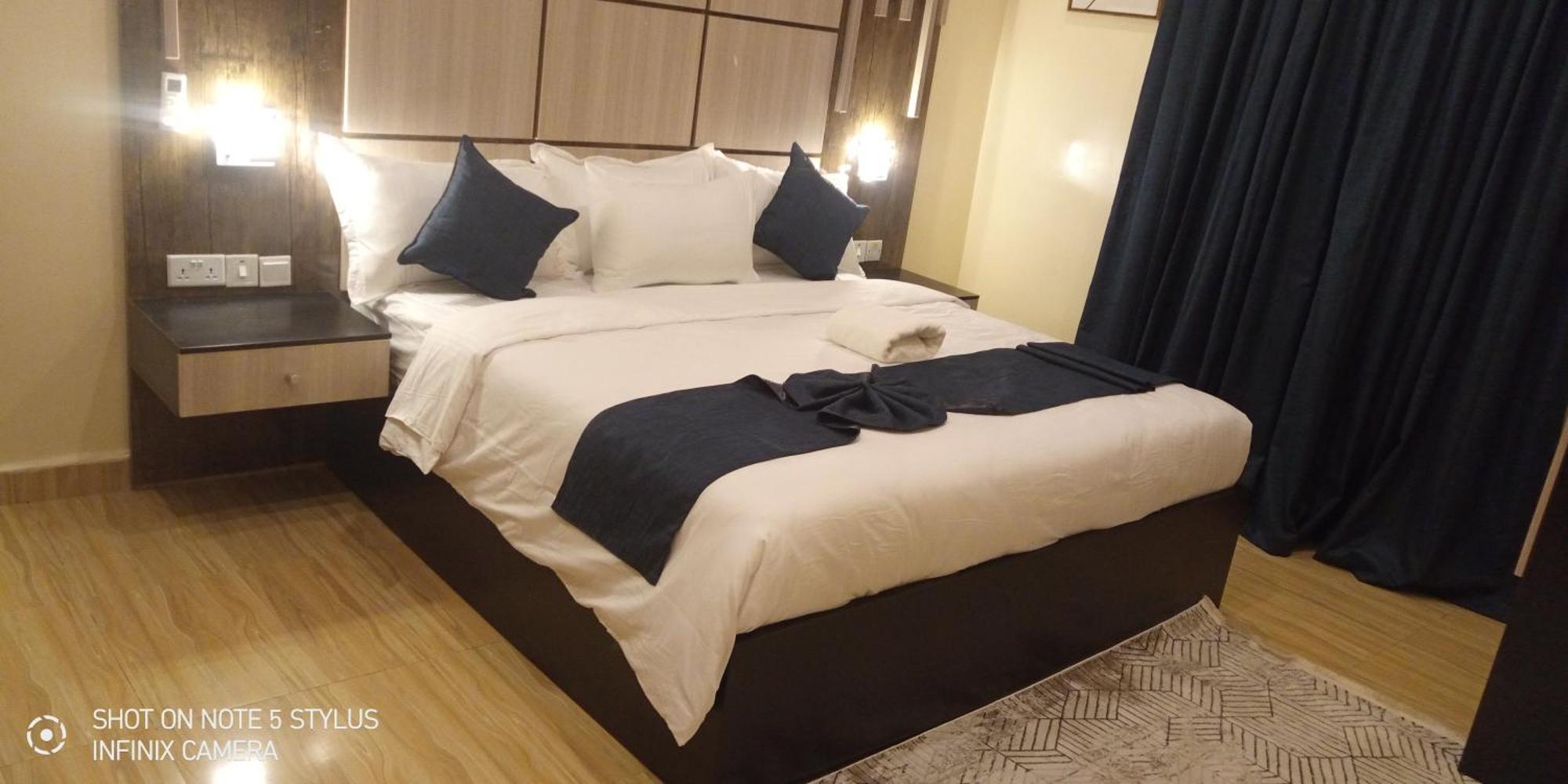 Ofas Chelsea Hotel Abuja Exterior foto